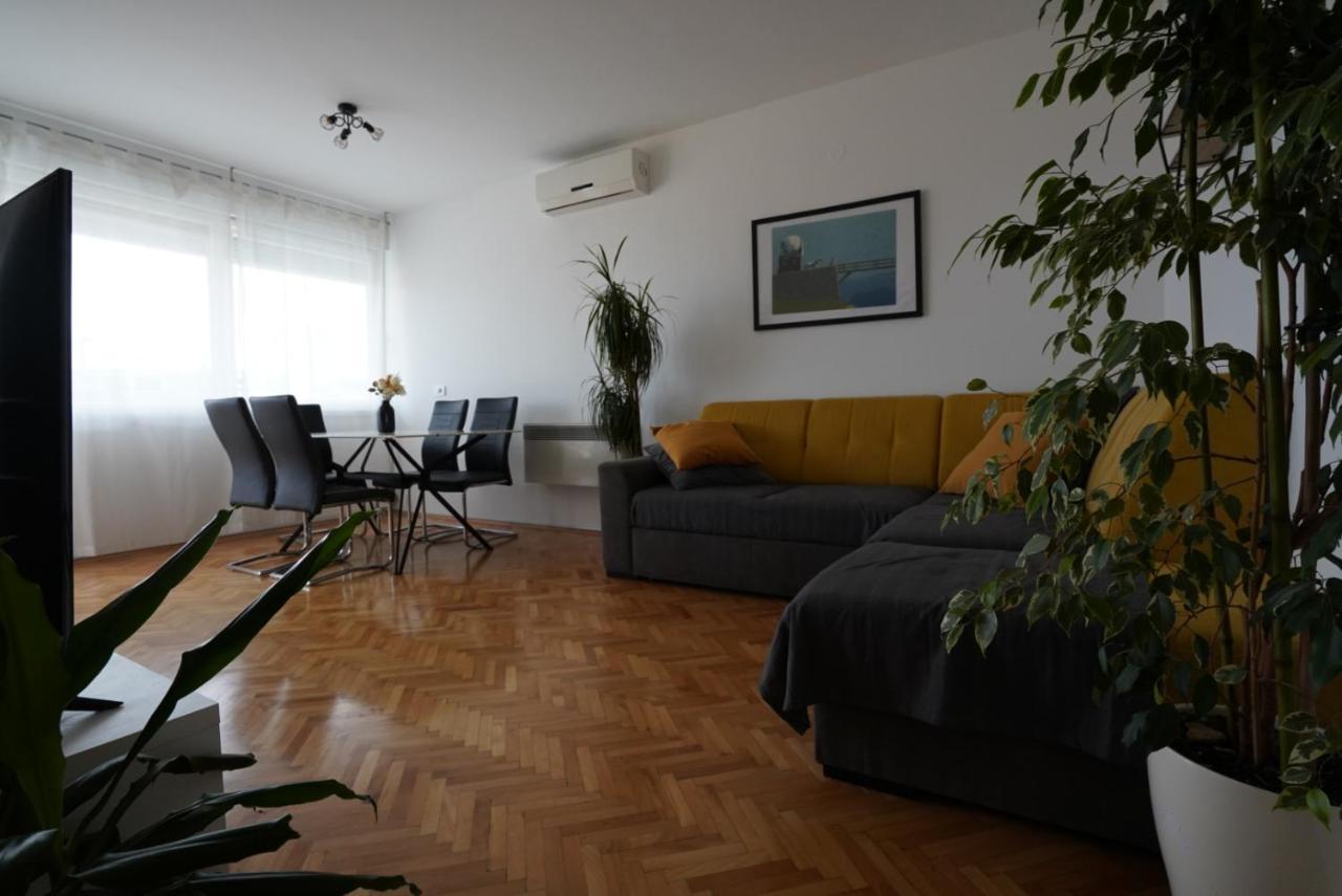 Ema&Nola Home ชิเบนิก ภายนอก รูปภาพ